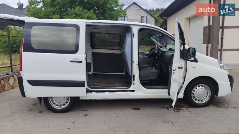 Вантажний фургон Peugeot Expert 2010 в Могилів-Подільському фото 2 Вантажний фургон Peugeot Expert 2010 в Могилів-Подільському