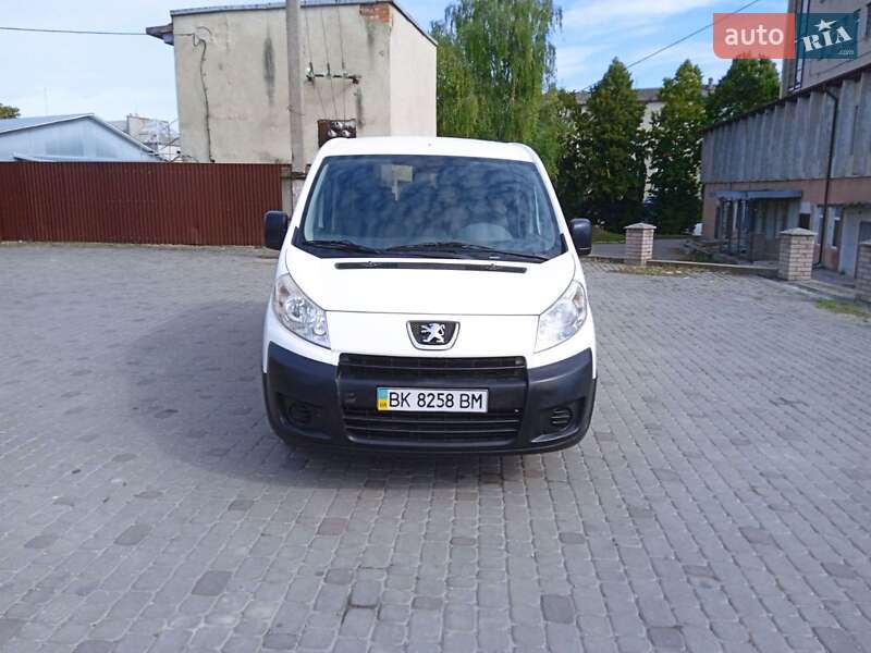 Минивэн Peugeot Expert 2009 в Гусятине