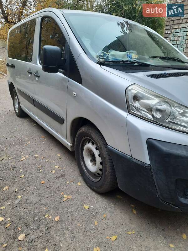 Минивэн Peugeot Expert 2008 в Запорожье фото Минивэн Peugeot Expert 2008 в Запорожье