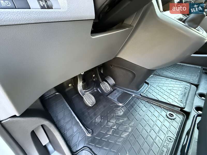 Вантажний фургон Peugeot Expert 2020 в Києві