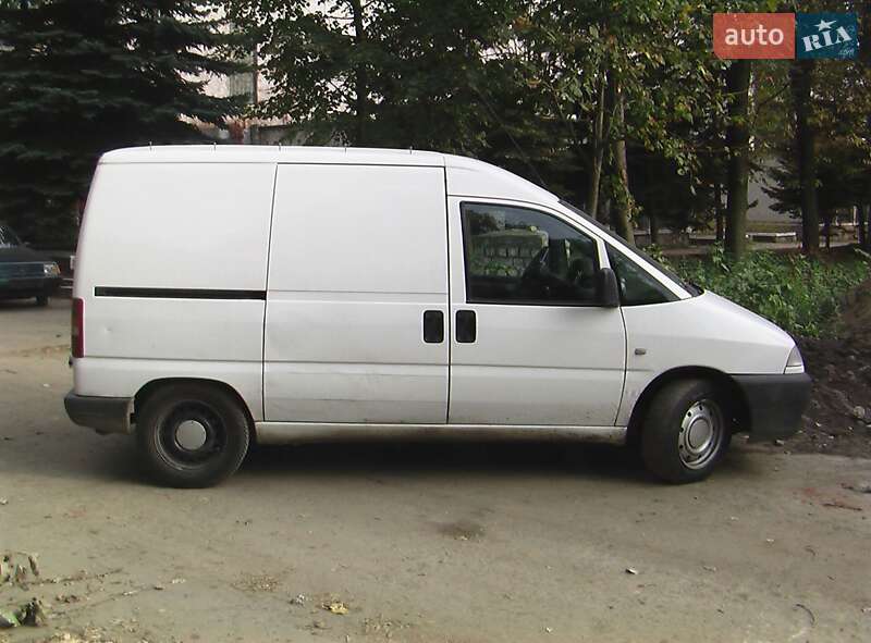 Вантажний фургон Peugeot Expert 2003 в Львові фото Вантажний фургон Peugeot Expert 2003 в Львові