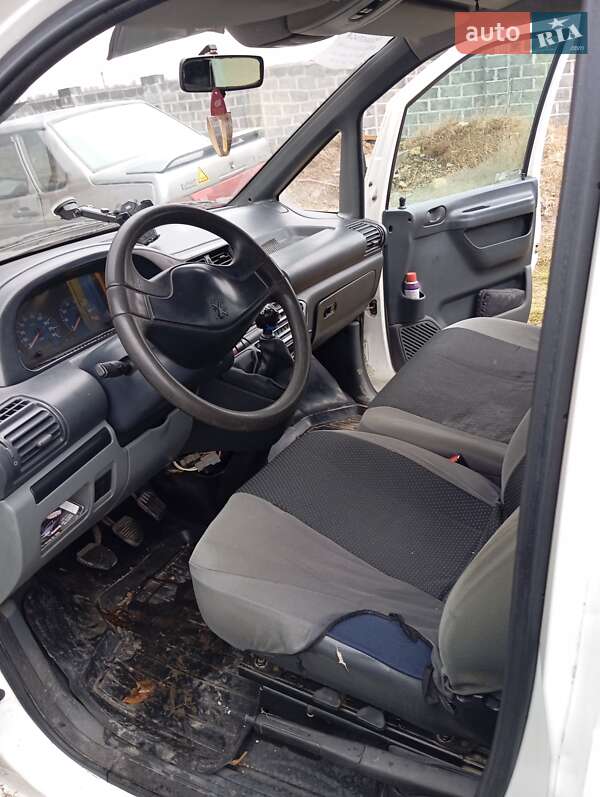 Минивэн Peugeot Expert 2002 в Ивано-Франковске фото 2 Минивэн Peugeot Expert 2002 в Ивано-Франковске