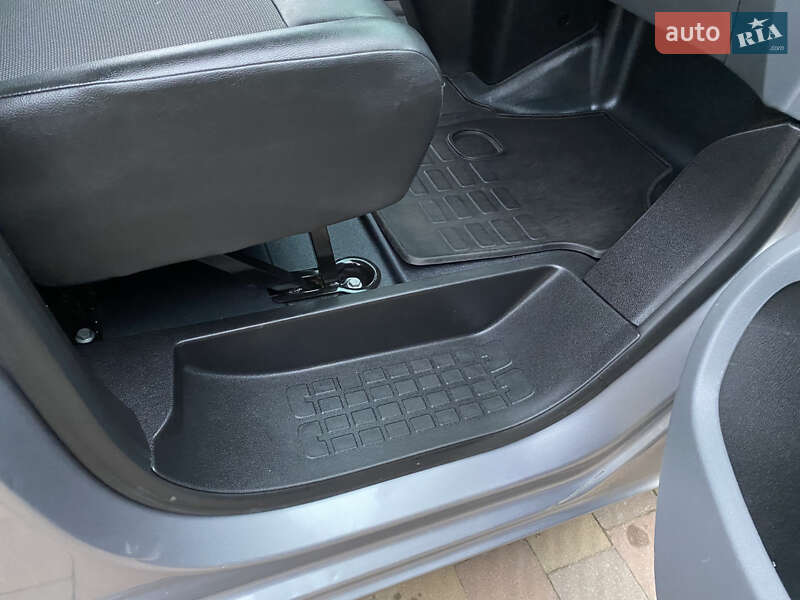 Мінівен Peugeot Expert 2019 в Долині фото 21 Мінівен Peugeot Expert 2019 в Долині