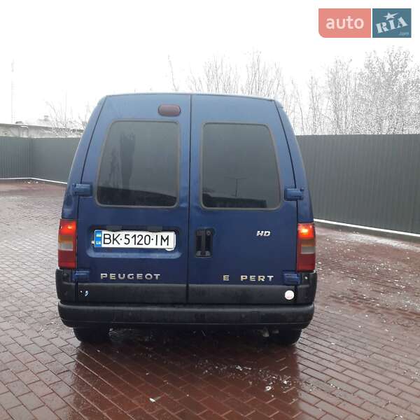 Мінівен Peugeot Expert 2004 в Сарнах