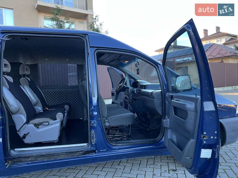 Мінівен Peugeot Expert 1999 в Чернівцях