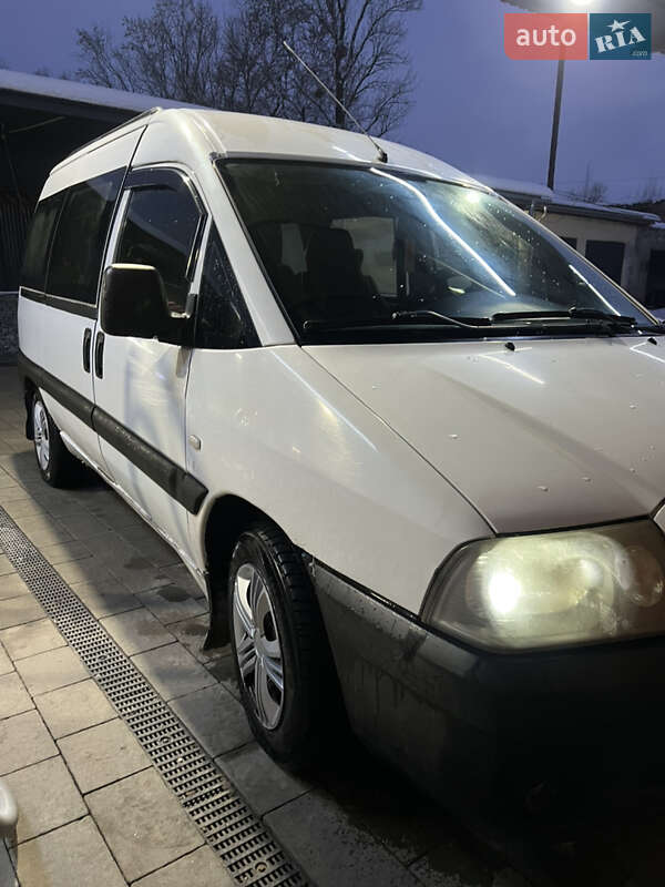 Минивэн Peugeot Expert 2006 в Самборе