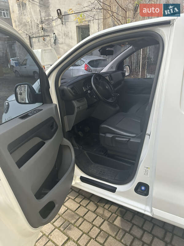 Вантажний фургон Peugeot Expert 2019 в Одесі