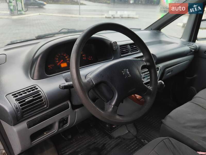 Мінівен Peugeot Expert 2005 в Чернівцях