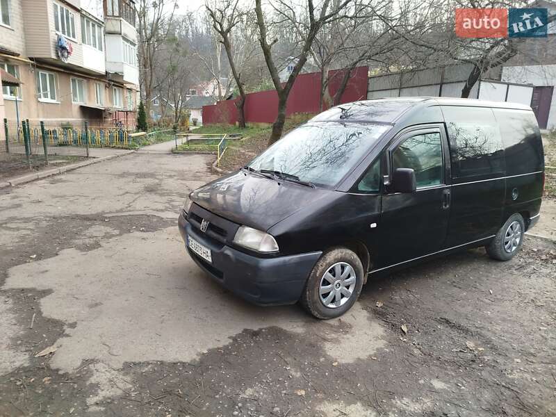 Мінівен Peugeot Expert 2001 в Чернівцях