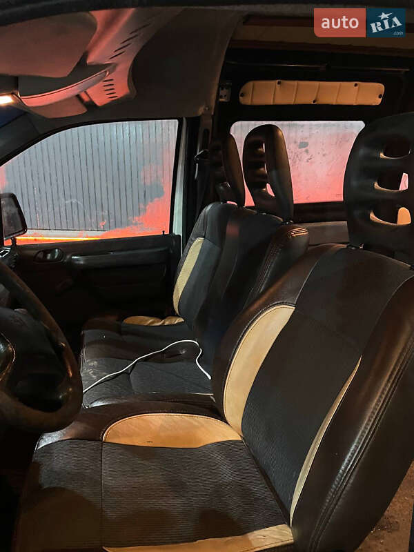 Мінівен Peugeot Expert 2003 в Чернівцях