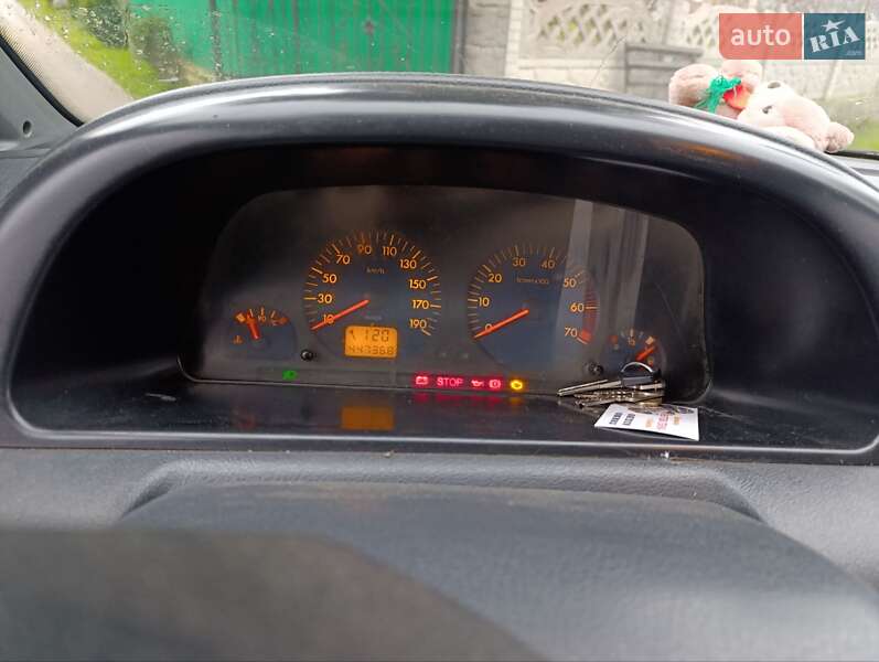 Минивэн Peugeot Expert 2006 в Лановцах