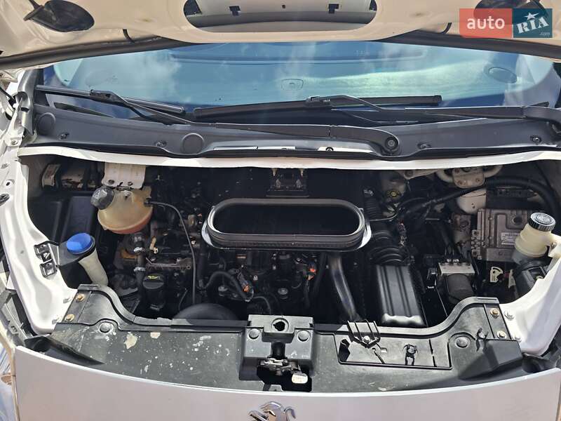 Вантажний фургон Peugeot Expert 2012 в Миргороді