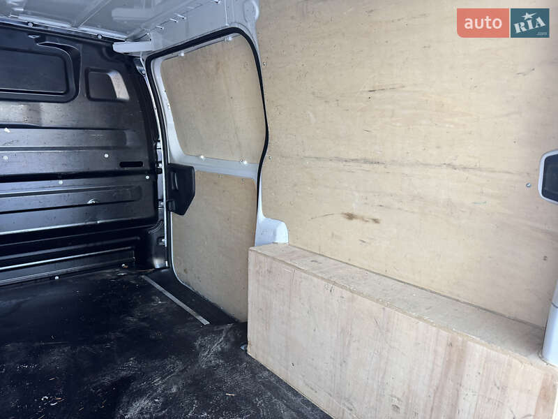 Грузовой фургон Peugeot Expert 2022 в Дубно