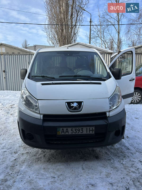 Минивэн Peugeot Expert 2008 в Киеве