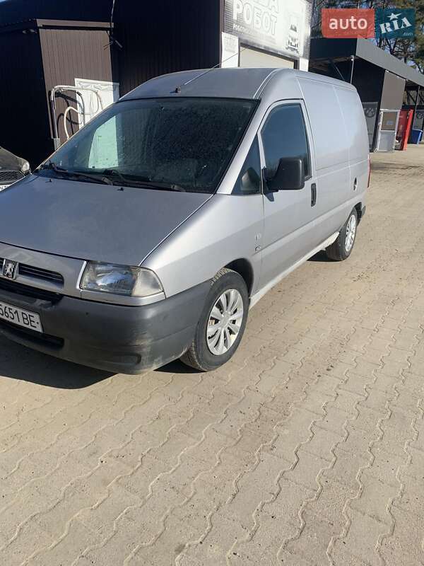 Грузовой фургон Peugeot Expert 2001 в Черновцах