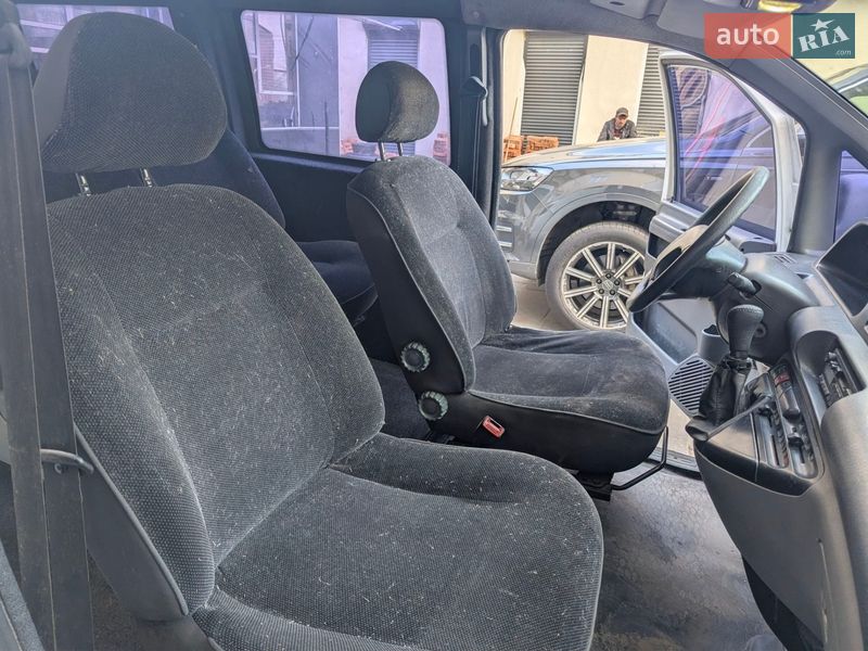 Мінівен Peugeot Expert 2001 в Дніпрі