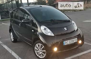 Хетчбек Peugeot iOn 2010 в Луцьку