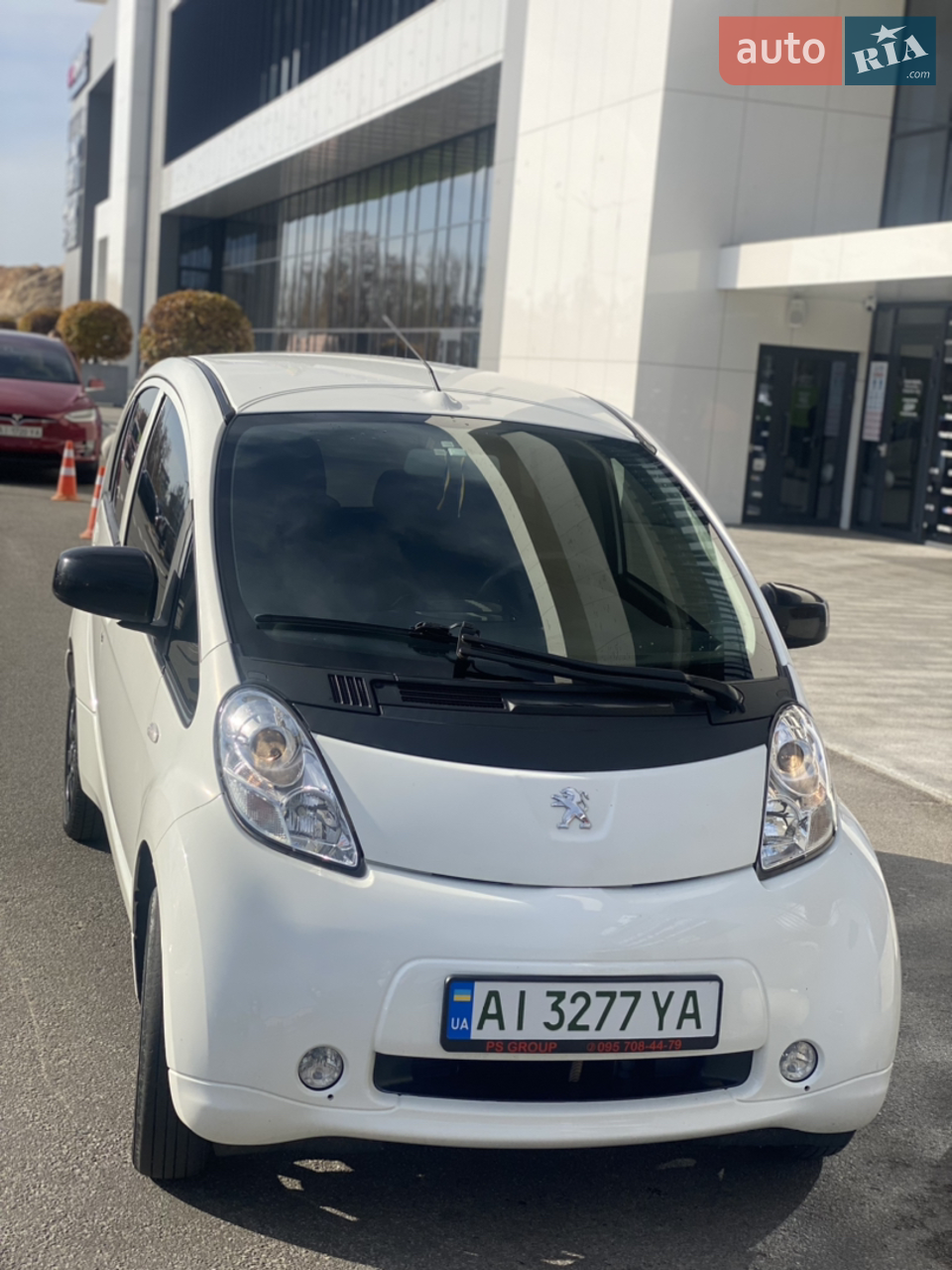 2011 Peugeot iOn - мініатюра 16