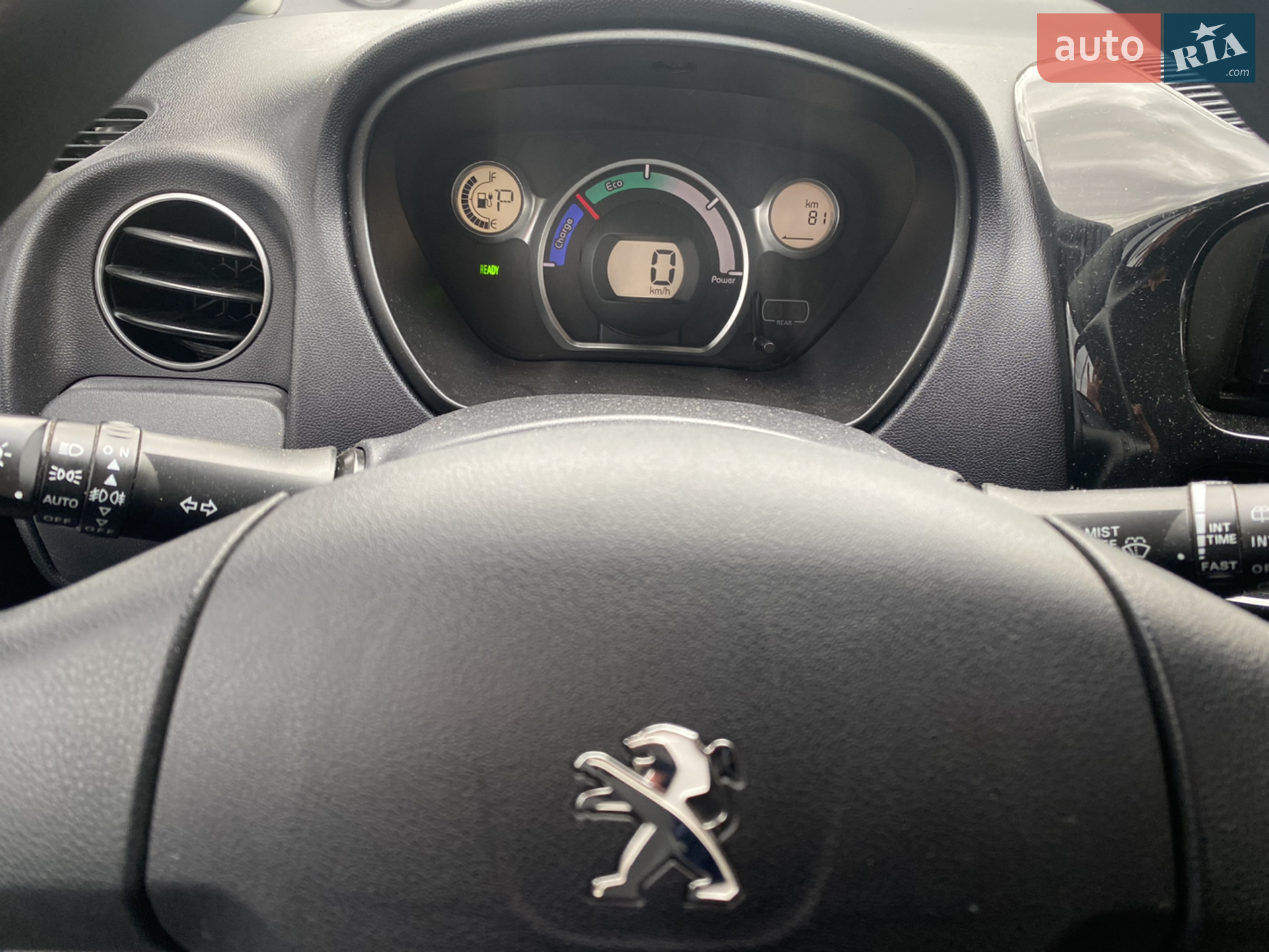 2011 Peugeot iOn - мініатюра 10