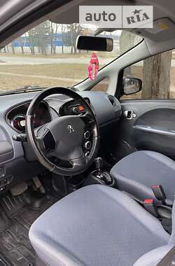 Хетчбек Peugeot iOn 2014 в Полтаві