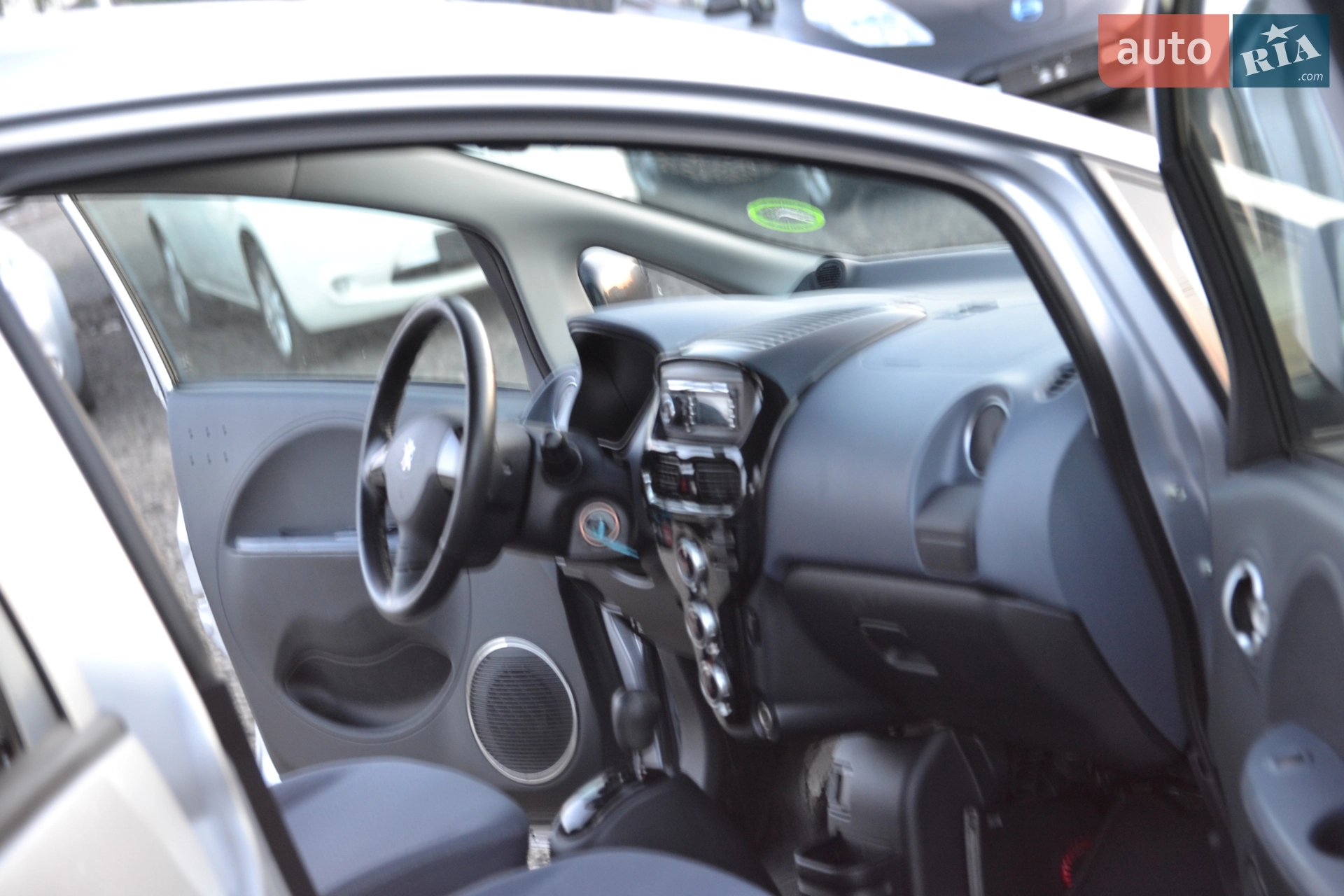 2011 Peugeot iOn - мініатюра 21