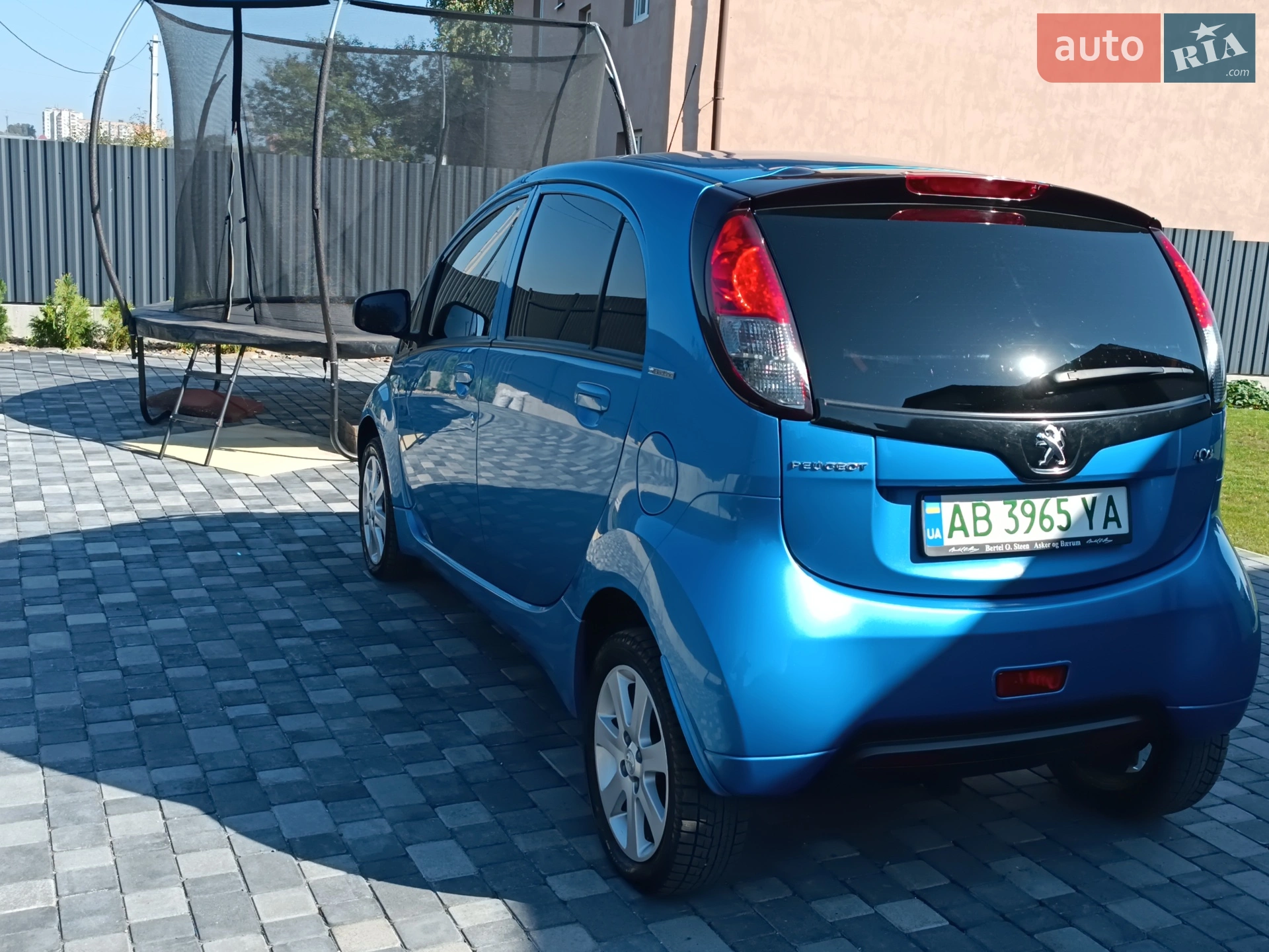 2012 Peugeot iOn - мініатюра 11