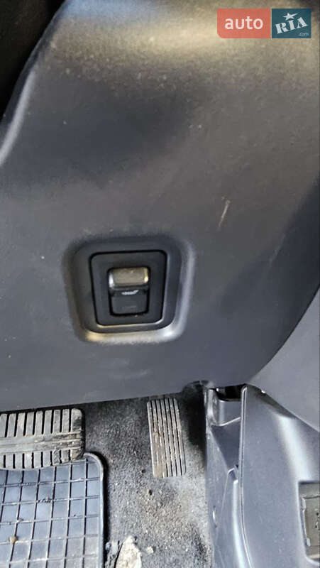 Хэтчбек Peugeot iOn 2015 в Хмельницком фото 8 Хэтчбек Peugeot iOn 2015 в Хмельницком