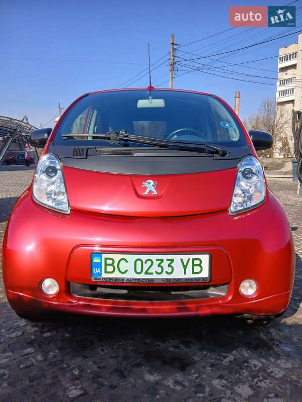 Хетчбек Peugeot iOn 2014 в Львові
