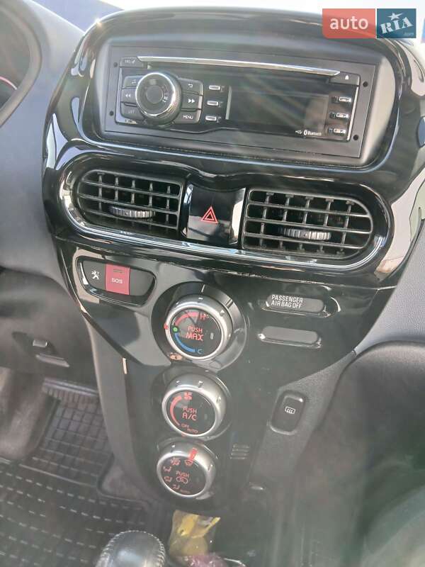 Хетчбек Peugeot iOn 2014 в Львові