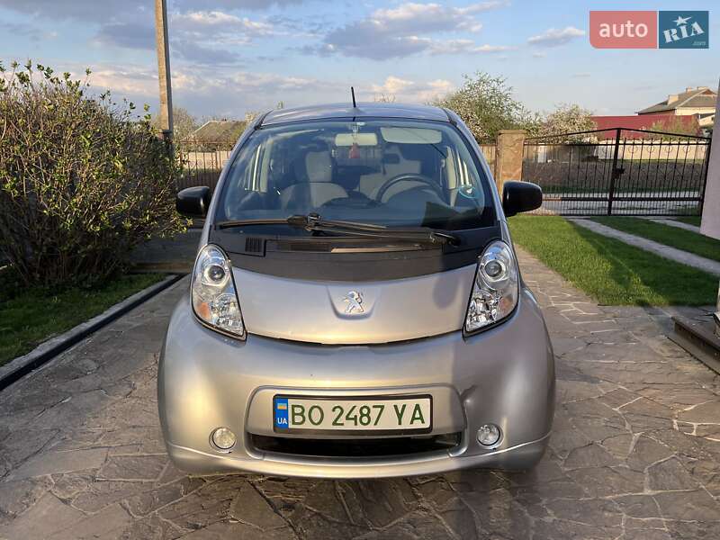 Peugeot iOn 2014 Peugeot iOn 2014