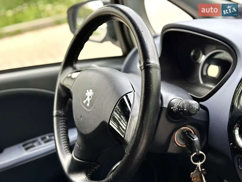 Хетчбек Peugeot iOn 2018 в Тернополі