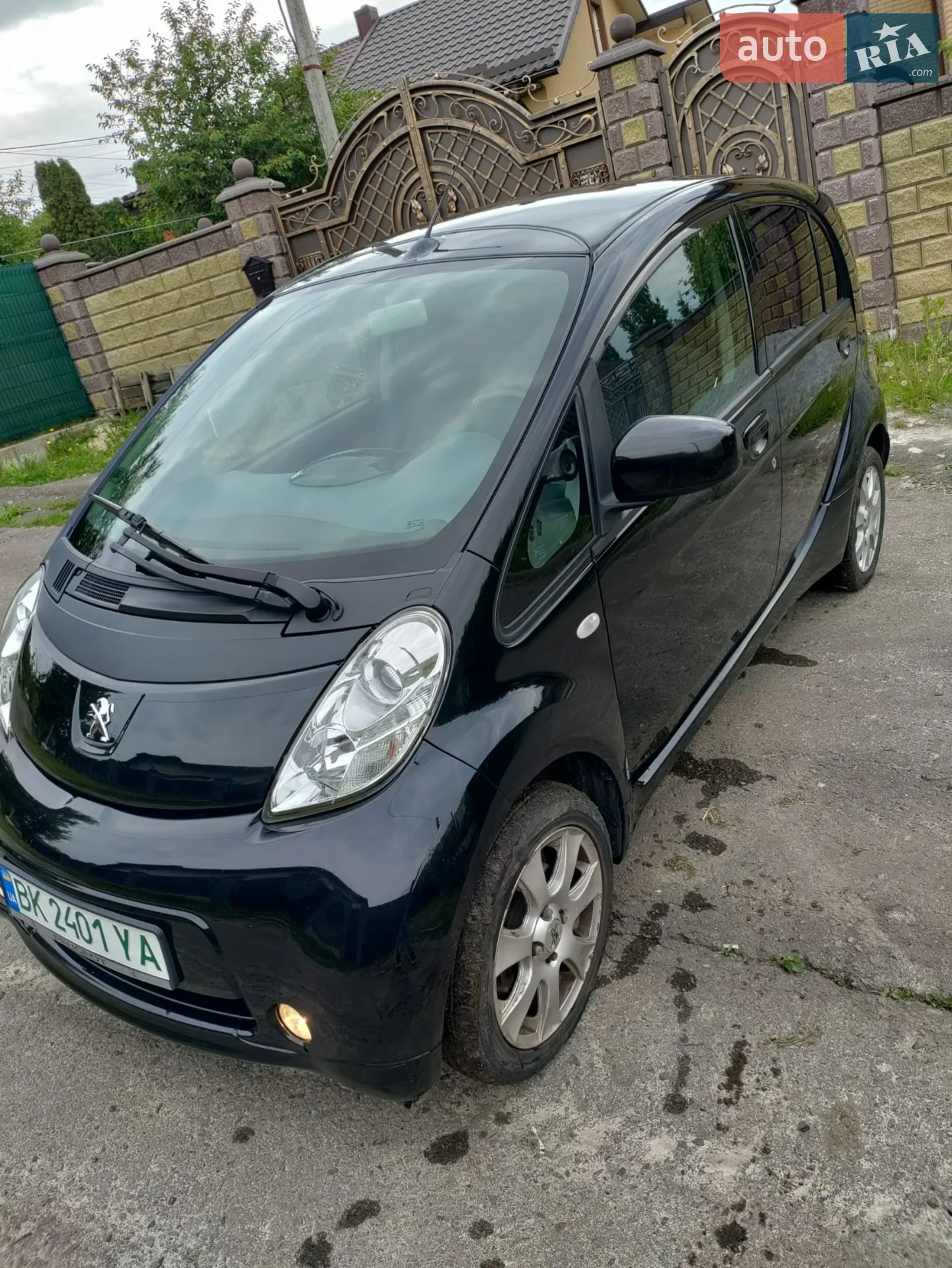 2011 Peugeot iOn - мініатюра 10