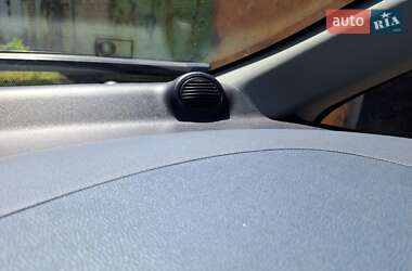 Хетчбек Peugeot iOn 2014 в 