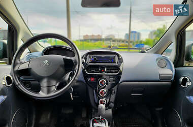 Хэтчбек Peugeot iOn 2017 в 