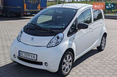 Хетчбек Peugeot iOn 2015 в Києві
