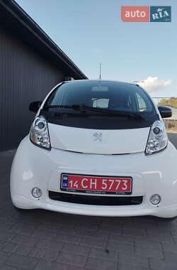 Хэтчбек Peugeot iOn 2016 в Львове