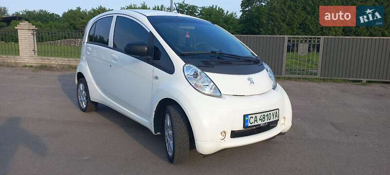 Peugeot iOn 2014