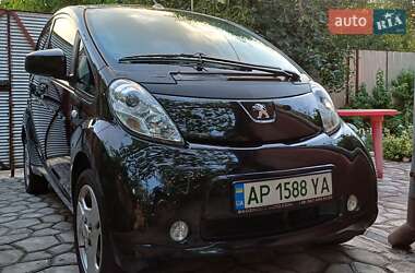 Хетчбек Peugeot iOn 2012 в Запоріжжі