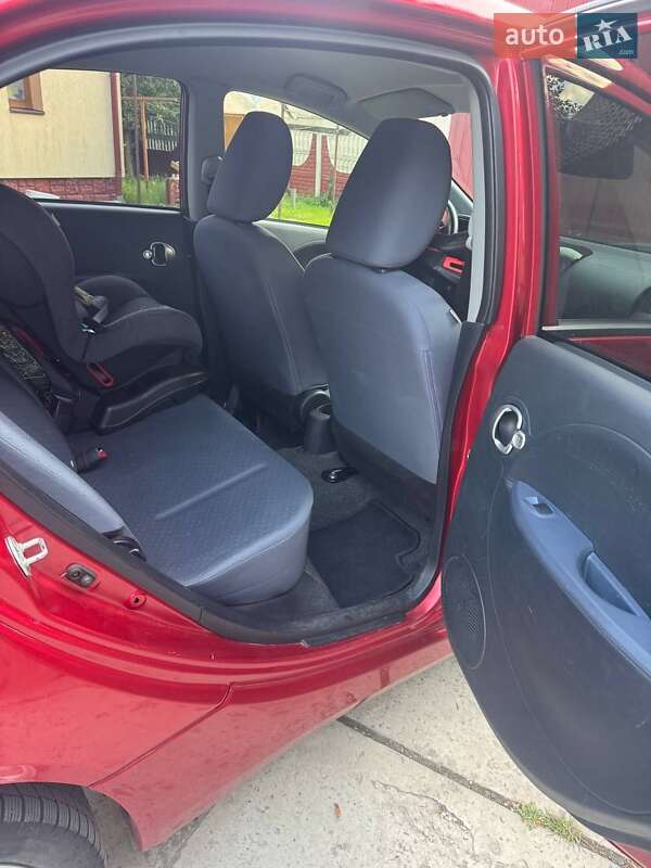 Хэтчбек Peugeot iOn 2014 в Ивано-Франковске