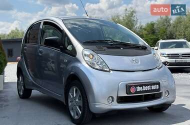 Хетчбек Peugeot iOn 2015 в 