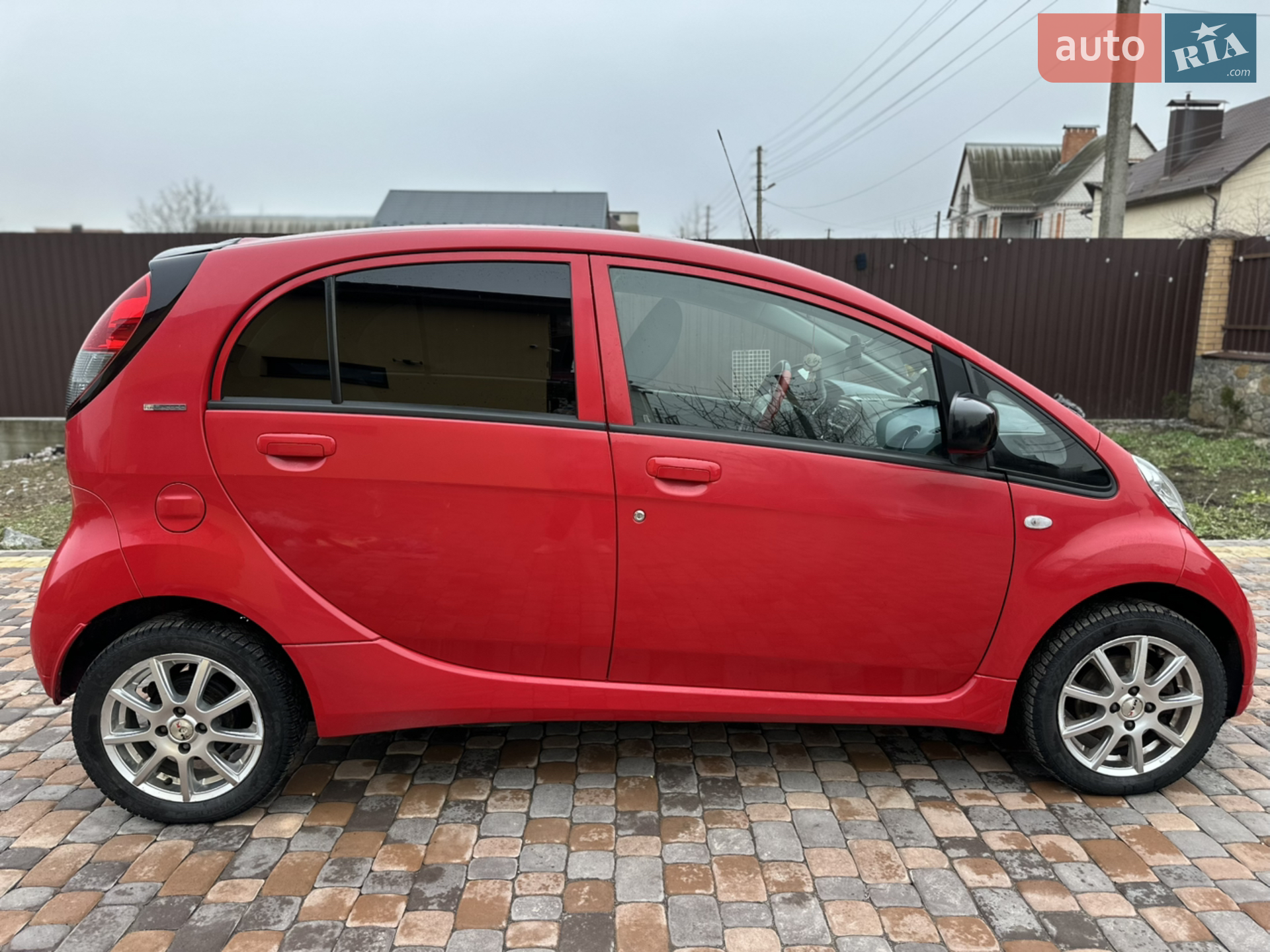 Peugeot iOn 2011 р.в
