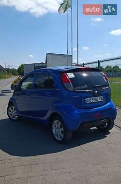 Хэтчбек Peugeot iOn 2016 в Ужгороде