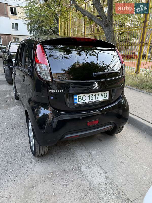 Хетчбек Peugeot iOn 2012 в Львові фото 6 Хетчбек Peugeot iOn 2012 в Львові