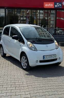 Хэтчбек Peugeot iOn 2012 в Черновцах