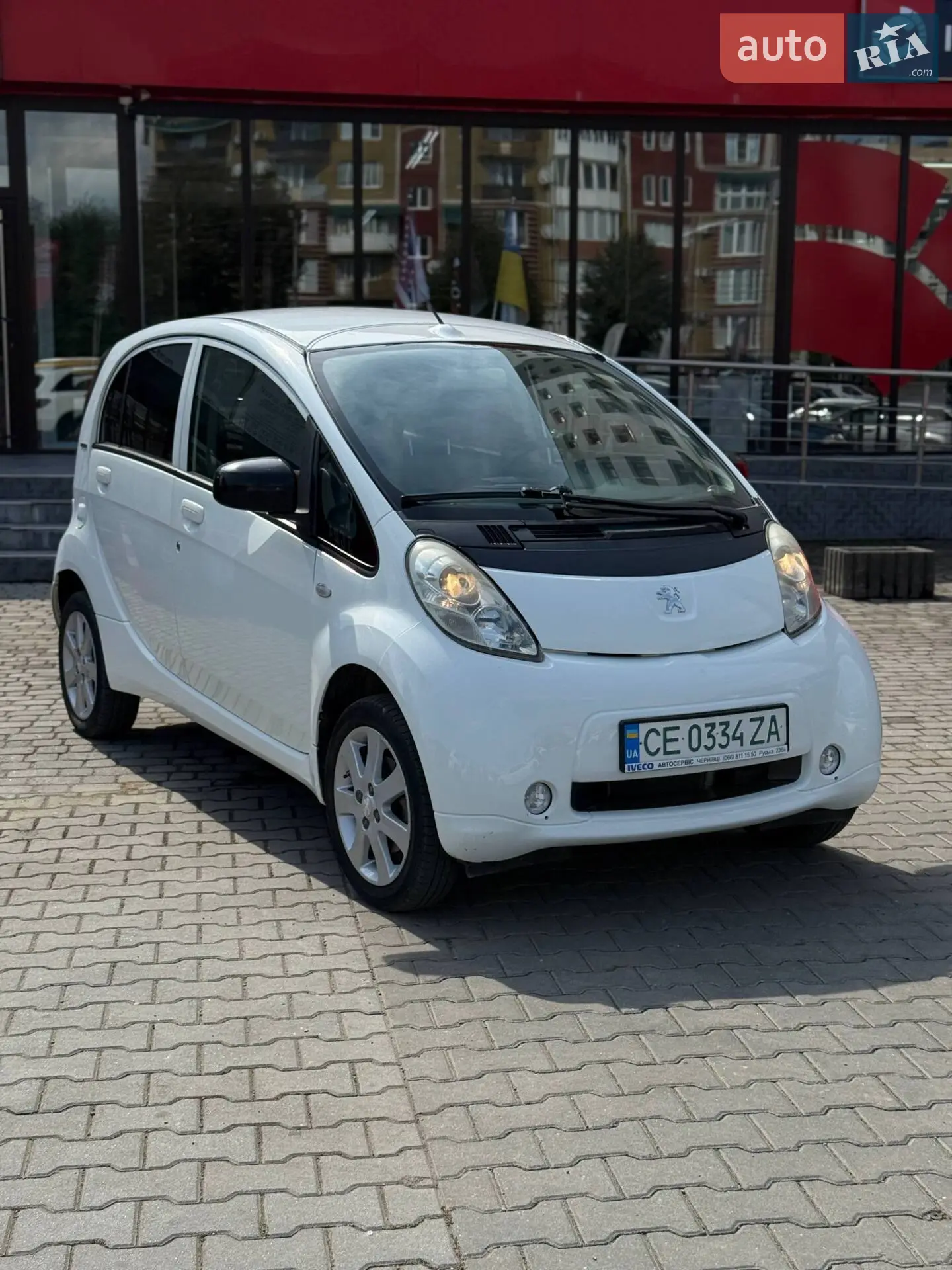 2012 Peugeot iOn - фото 1