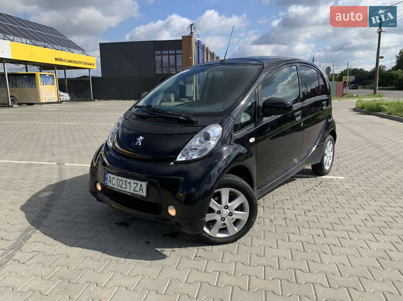 Peugeot iOn 2015