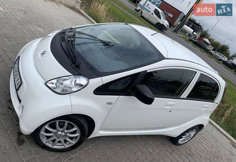 Хэтчбек Peugeot iOn 2014 в Луцке фото 16 Хэтчбек Peugeot iOn 2014 в Луцке