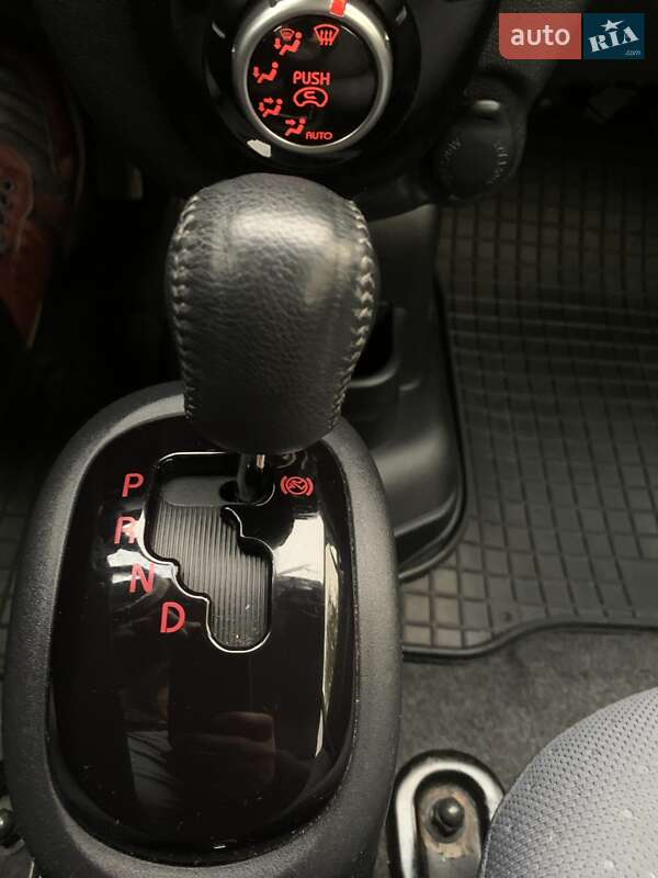 Хэтчбек Peugeot iOn 2014 в Луцке фото 24 Хэтчбек Peugeot iOn 2014 в Луцке