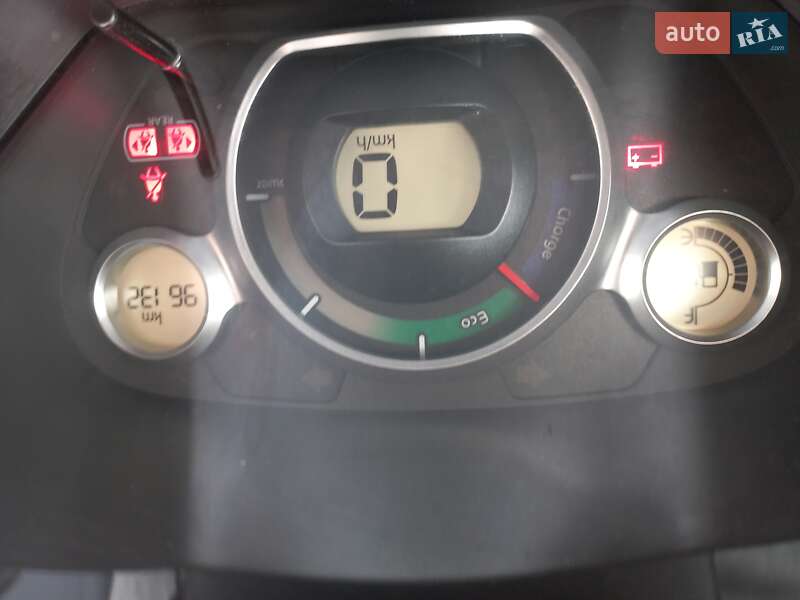 Хэтчбек Peugeot iOn 2011 в Луцке фото 16 Хэтчбек Peugeot iOn 2011 в Луцке