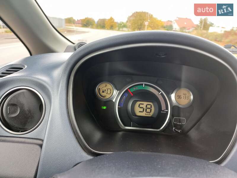 Хэтчбек Peugeot iOn 2011 в Луцке фото 44 Хэтчбек Peugeot iOn 2011 в Луцке